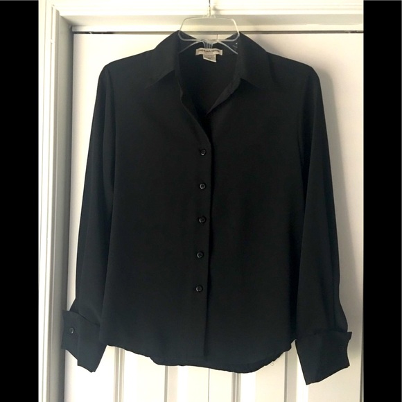 Notations Petite black blouse - Picture 1 of 3